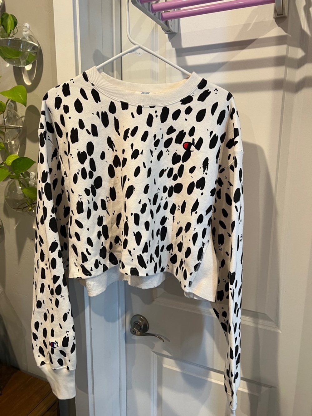 Champion White Cropped Sweatshirt with Black Spot Print